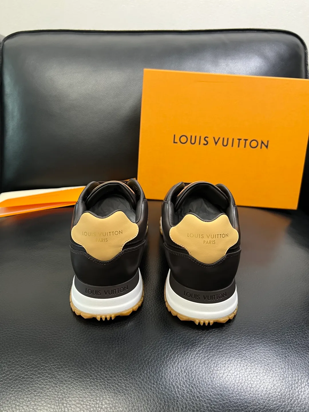 Men's shoes 💰740 Lv high quality top handicrafts Louis Vuitton, counters are equipped with the original factory, the uppers are imported from Italy, high-quality splicing colorful complex crafts, imported cowhide lining is soft and comfortable, soles: original soles specially provided by the original factory, T men's shoes 💰U exclusive movable molded soles are super comfortable, original factory single goods, code number 39-44 (customized 45)